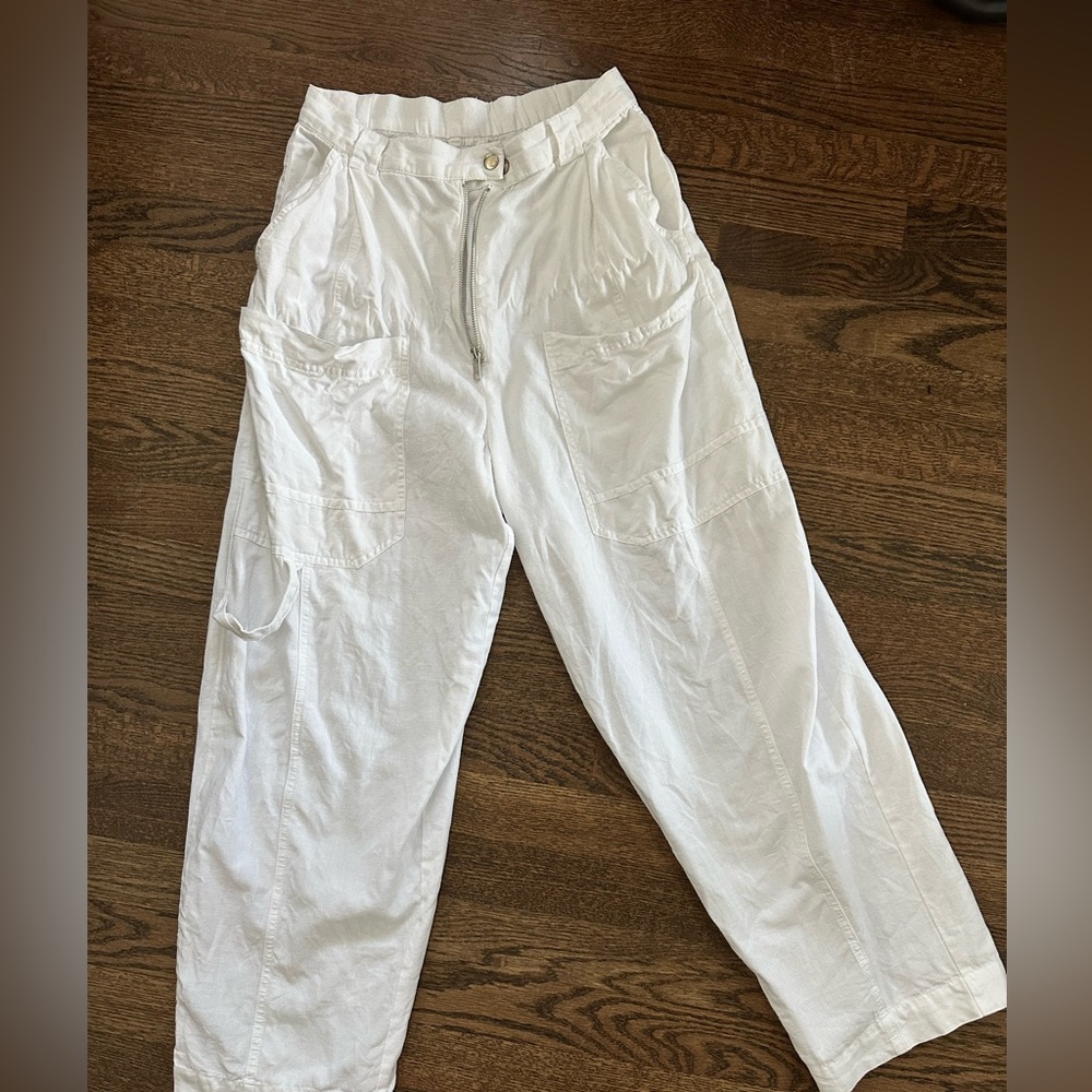 Urban Outfitters White Cargo Pants – Utility Pockets – Size 4, HOT DEAL